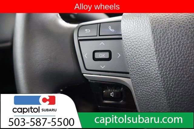 Used 2025 Toyota Camry SE image 19