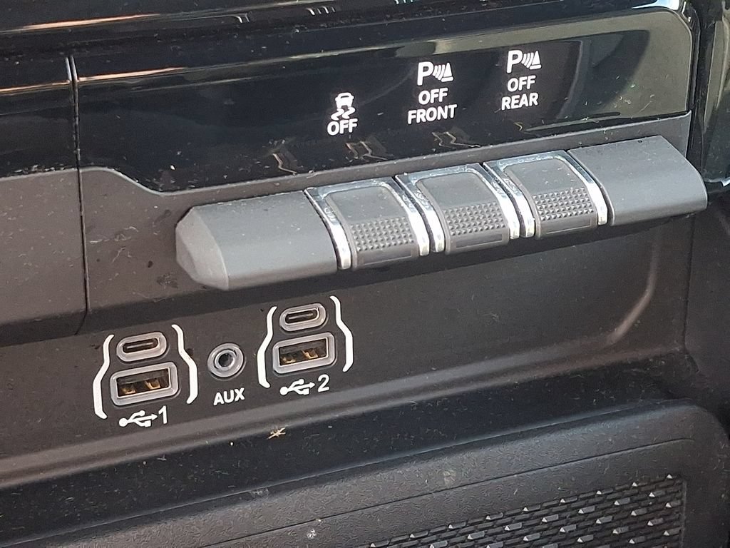 Used 2025 RAM 1500 Big Horn AWD/4WD image 18
