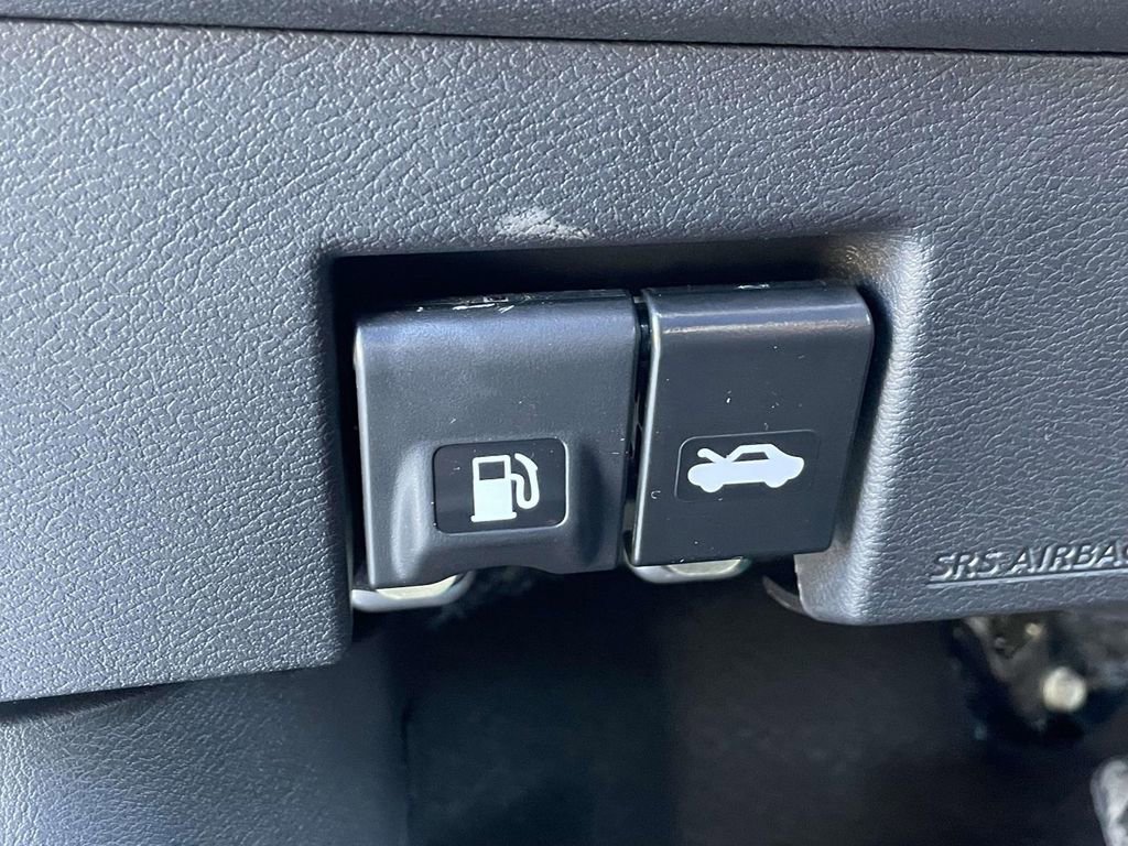 New 2025 Nissan Versa SV w/ Trunk Package image 17