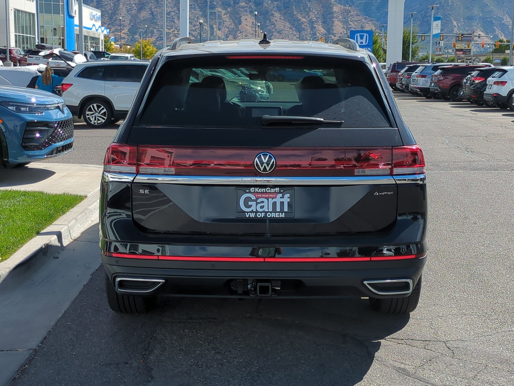 New 2026 Volkswagen Atlas SE image 7