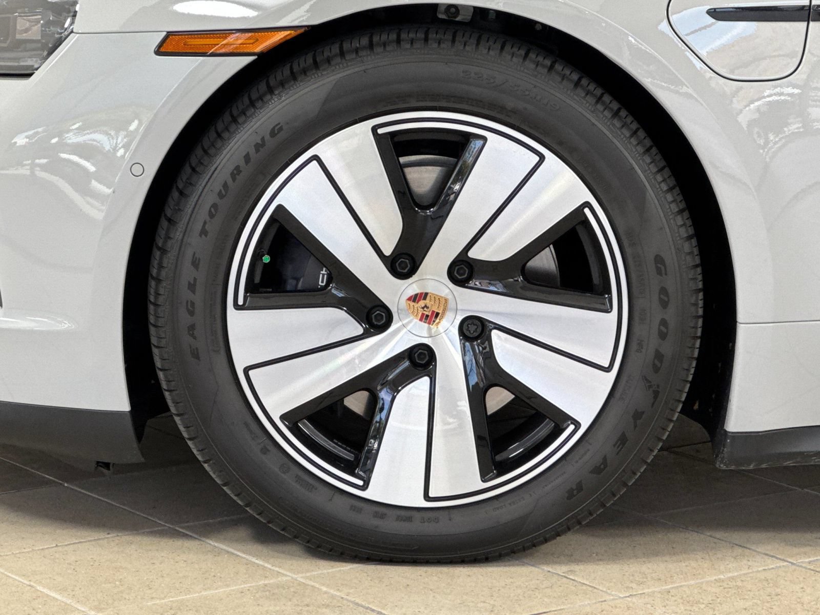 Certified 2026 Porsche Taycan RWD image 26