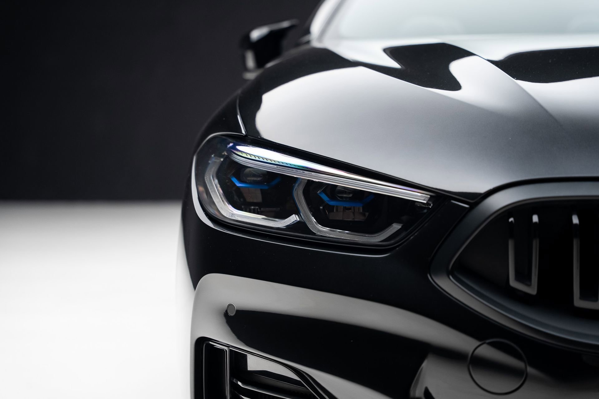 Used 2023 BMW M850i xDrive Convertible w/ M Sport Professional Package image 10