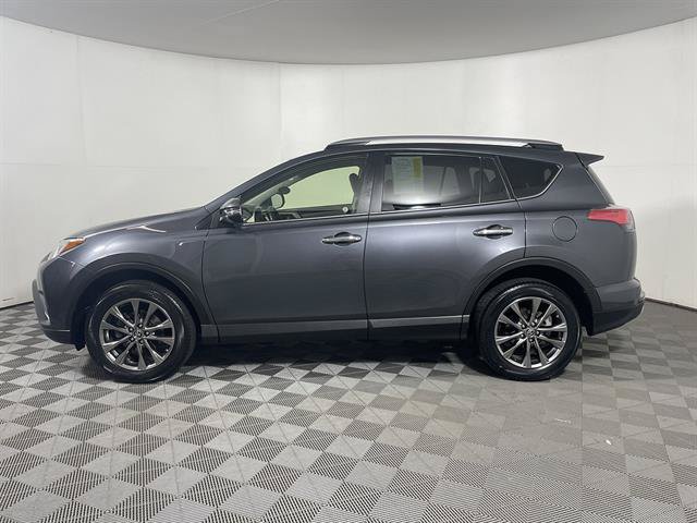 Used 2018 Toyota RAV4 Limited AWD/4WD image 4