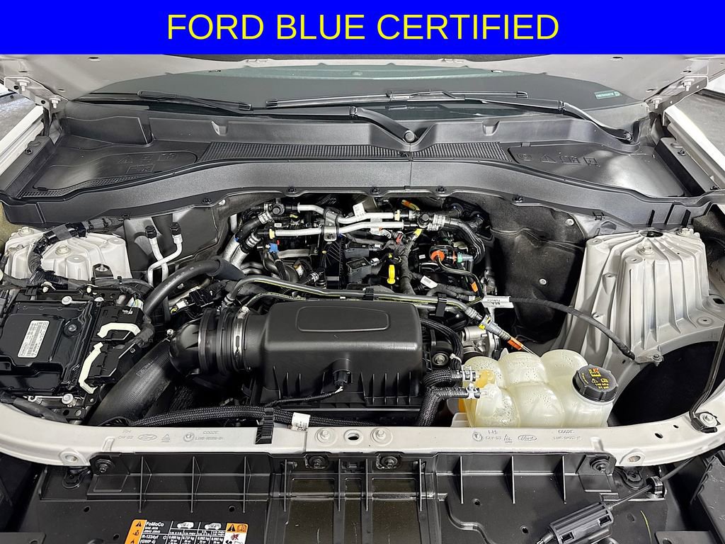 Used 2022 Ford Explorer XLT image 30