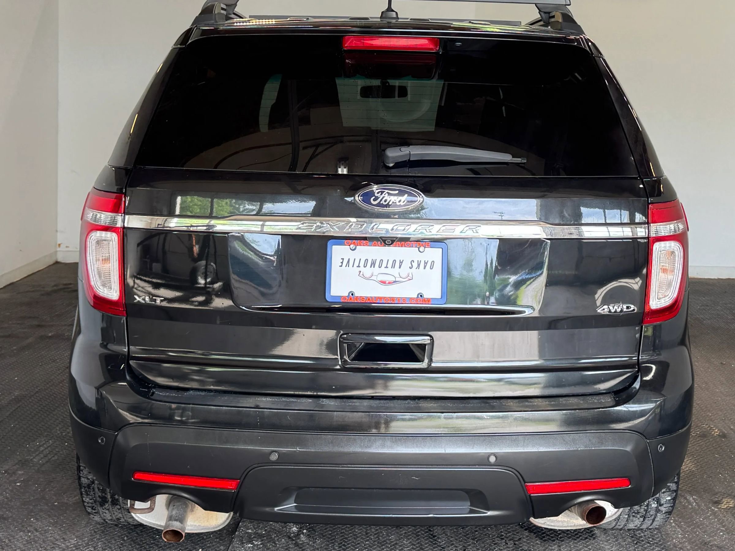 Used 2013 Ford Explorer XLT image 4