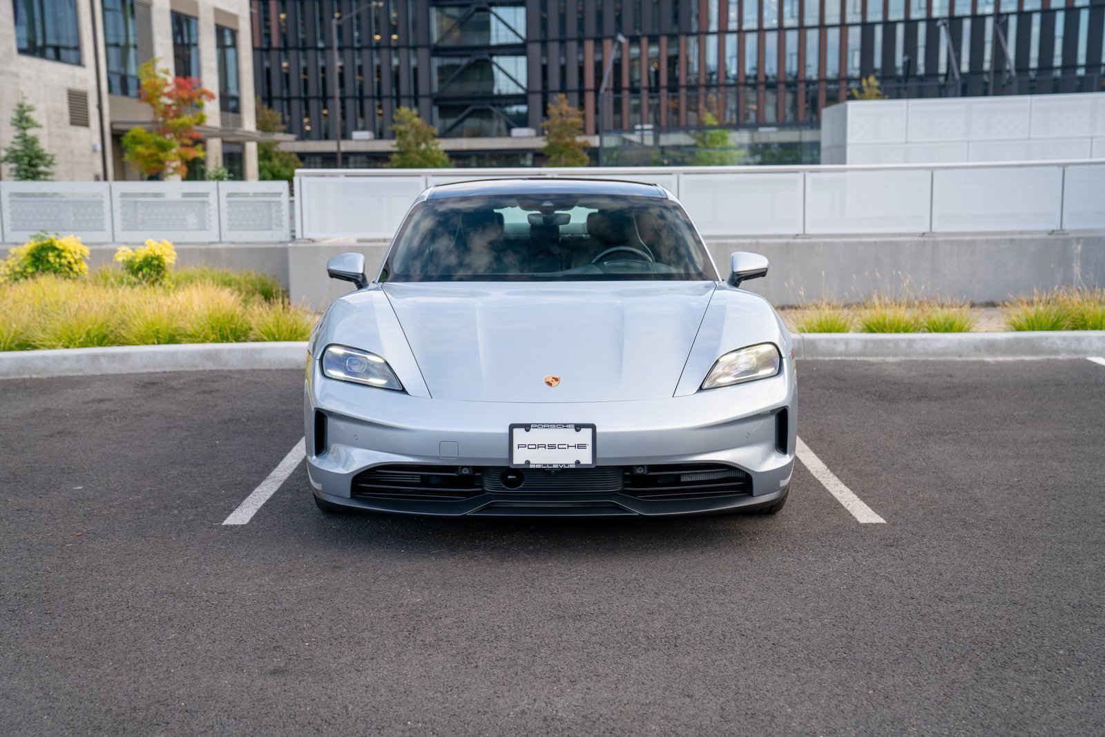 Certified 2025 Porsche Taycan AWD/4WD image 6