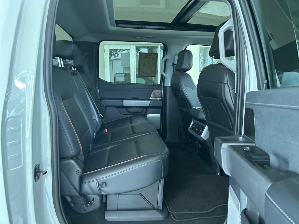 Used 2025 Ford F350 Lariat AWD/4WD image 29
