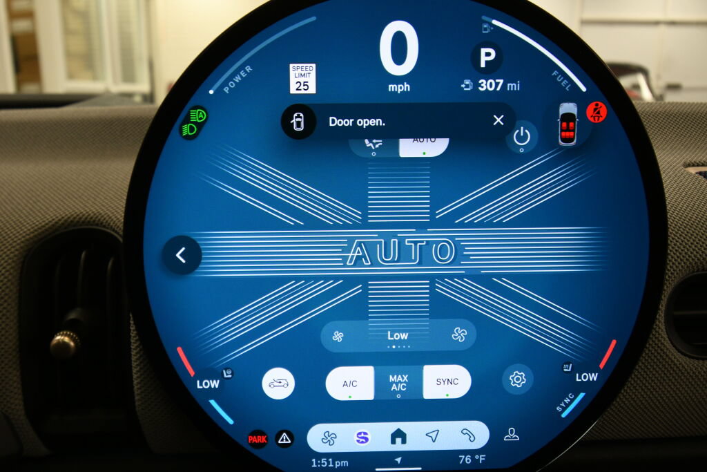 Used 2025 MINI Cooper S FWD image 15