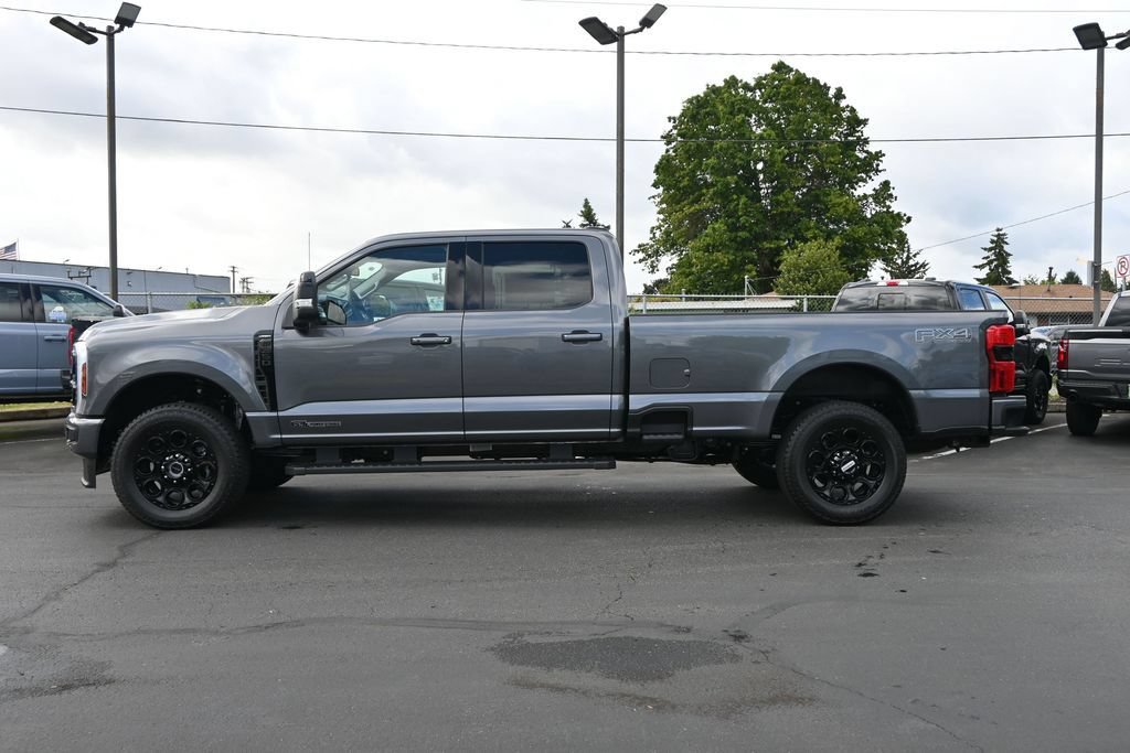 New 2026 Ford F350 Lariat w/ Black Appearance Package AWD/4WD image 4