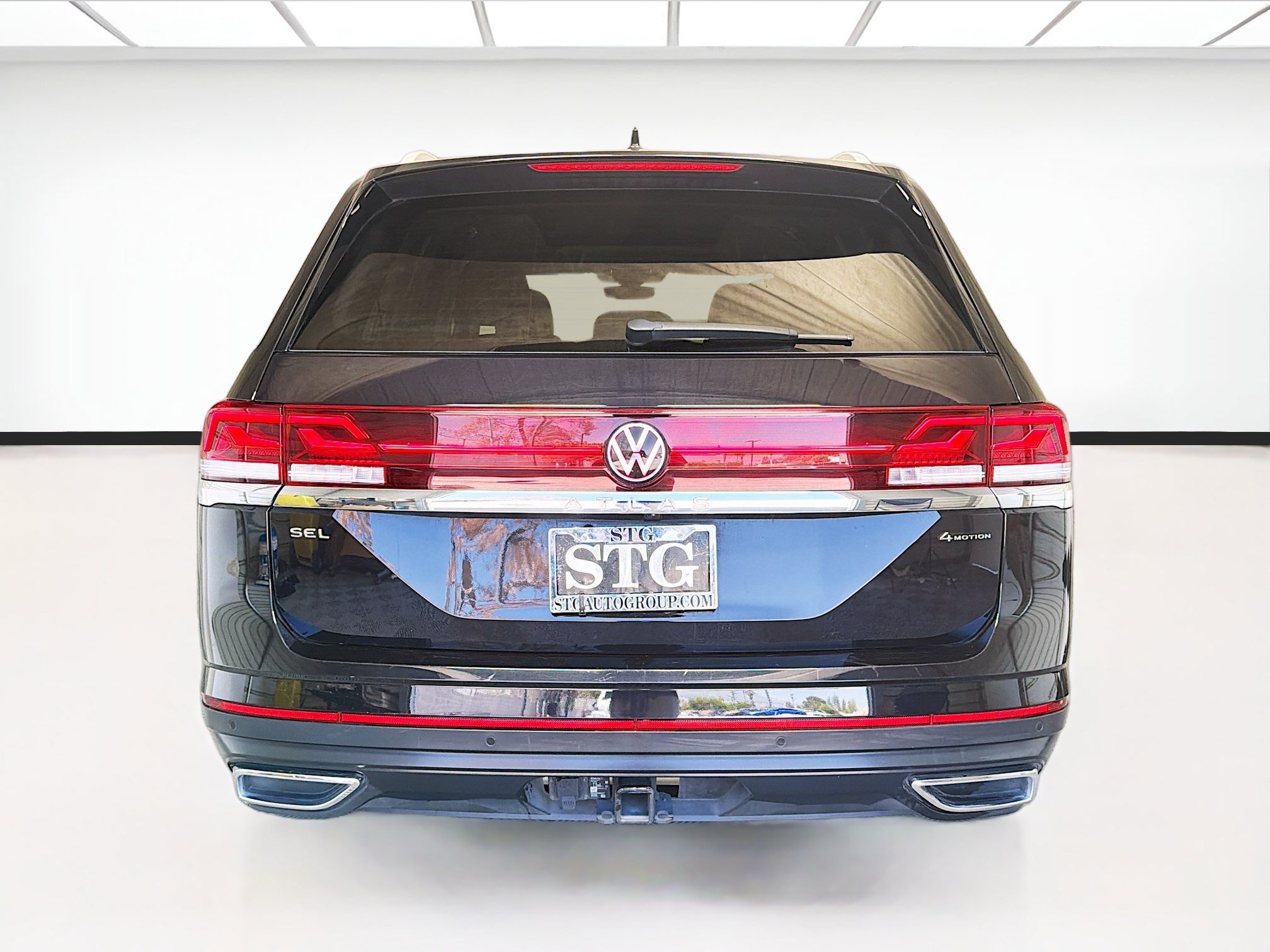 Used 2025 Volkswagen Atlas SEL AWD/4WD image 5