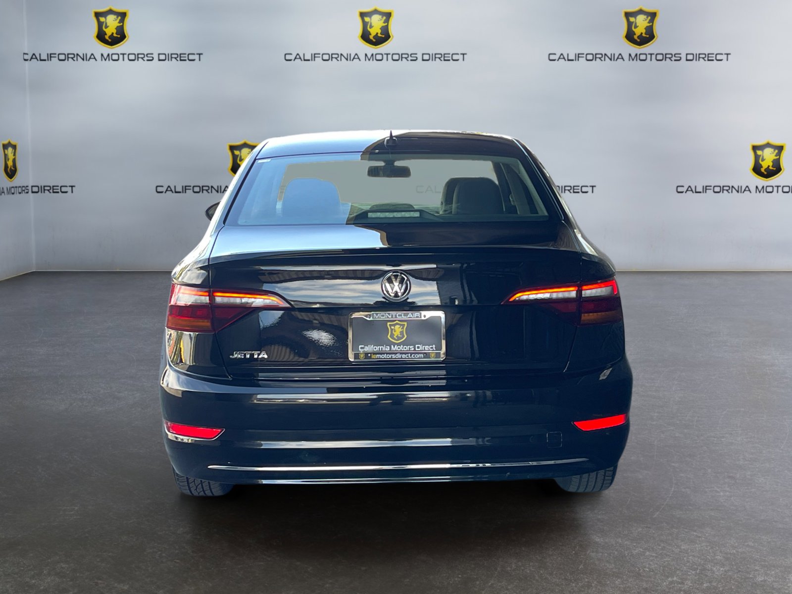 Used 2019 Volkswagen Jetta SE w/ Cold Weather Package image 4