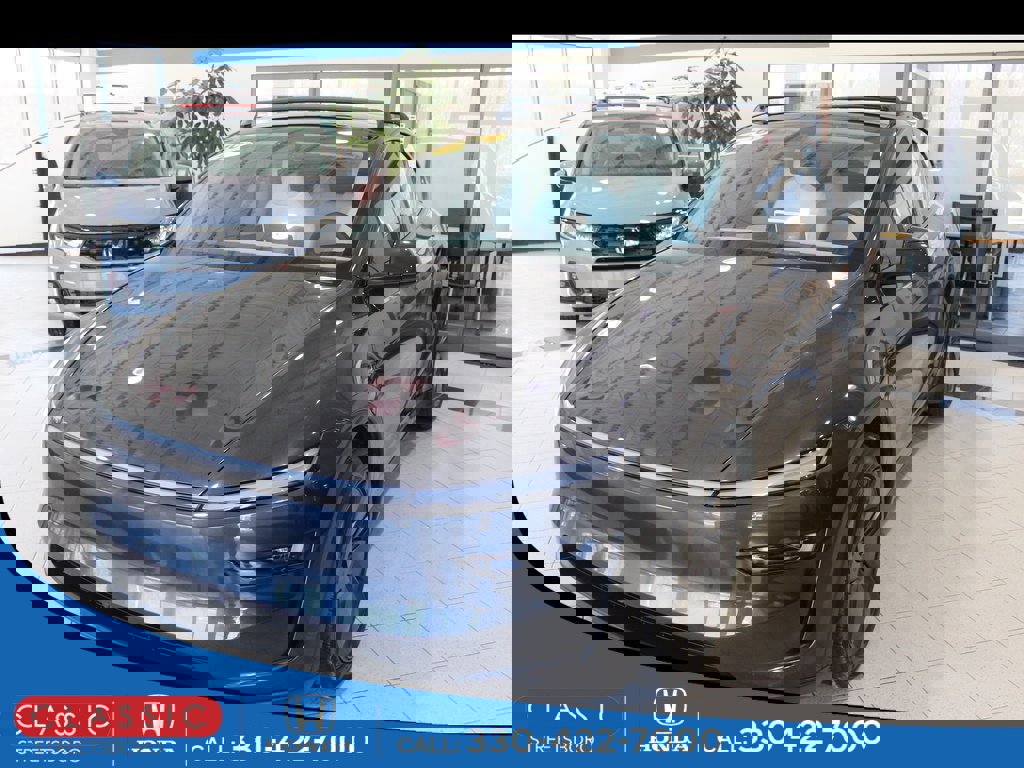 Used 2026 Tesla Model Y Long Range image 1