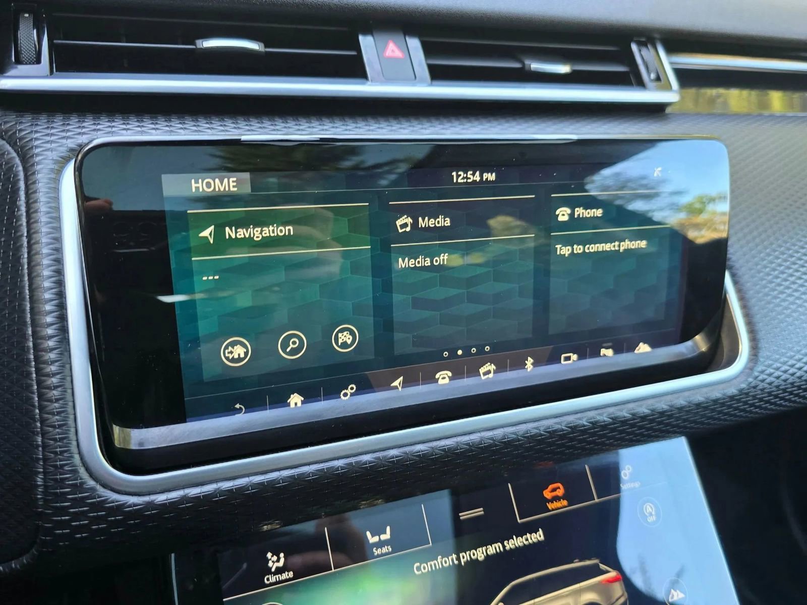 Used 2018 Land Rover Range Rover Velar S image 23