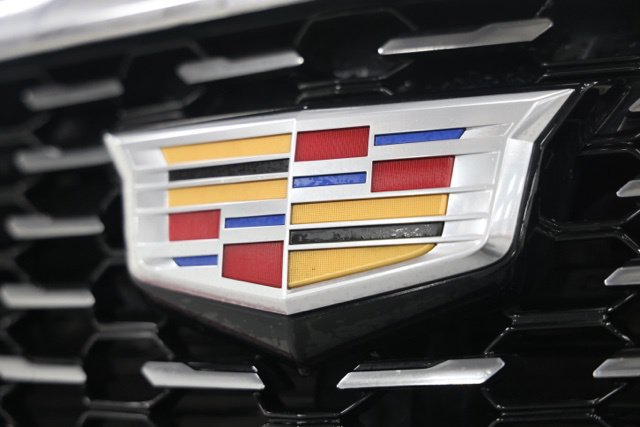 Used 2024 Cadillac XT5 Premium Luxury AWD/4WD image 4