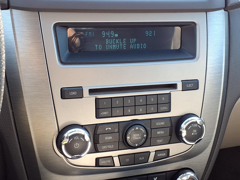 Used 2012 Ford Fusion SE FWD image 15