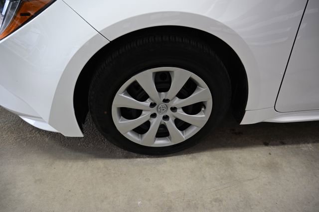 Used 2023 Toyota Corolla LE image 28