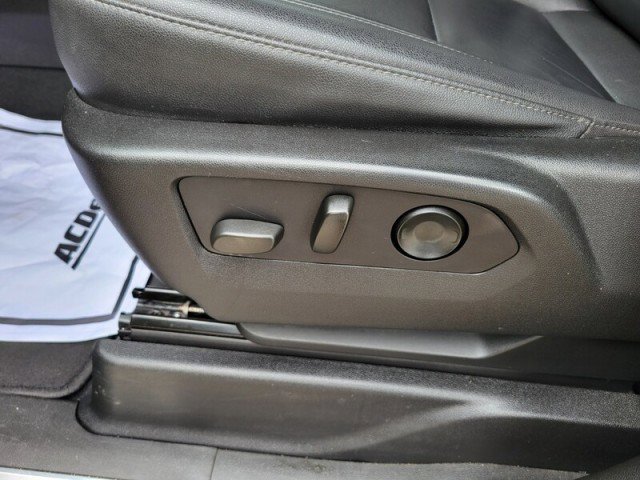 Used 2021 Chevrolet Suburban Z71 w/ Z71 Off-Road Package image 26