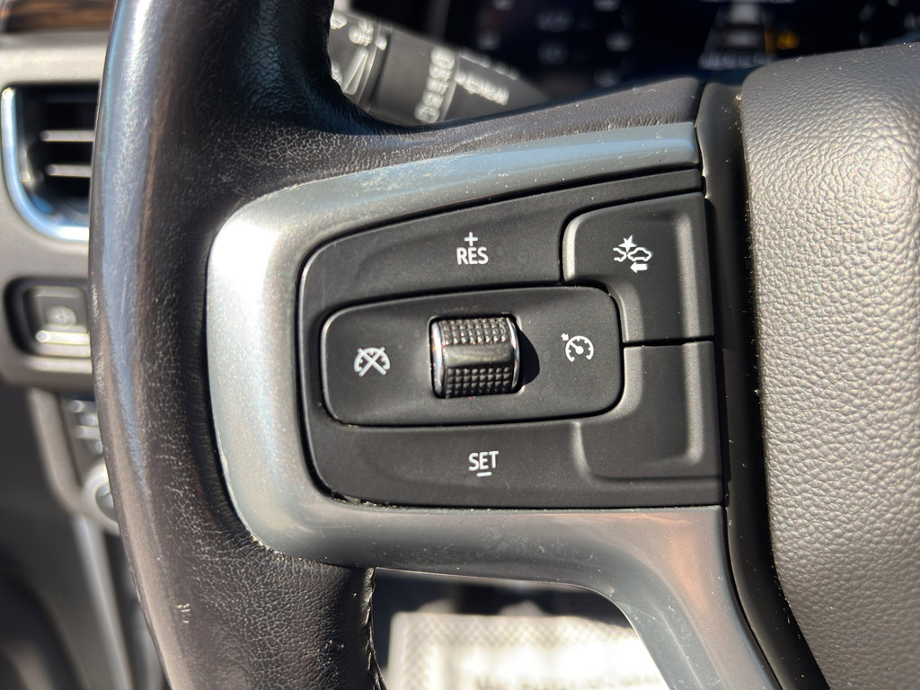 Used 2022 Chevrolet Suburban Premier image 29