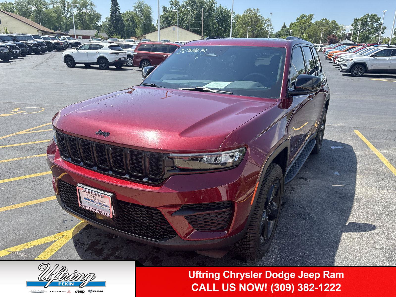 Used 2023 Jeep Grand Cherokee Altitude