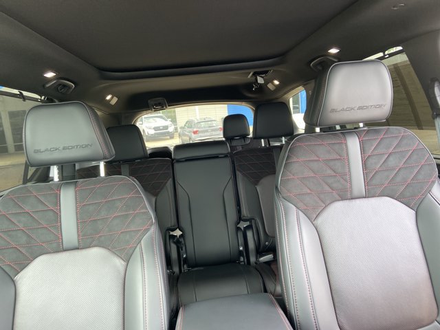 Used 2026 Honda Pilot Black Edition image 19