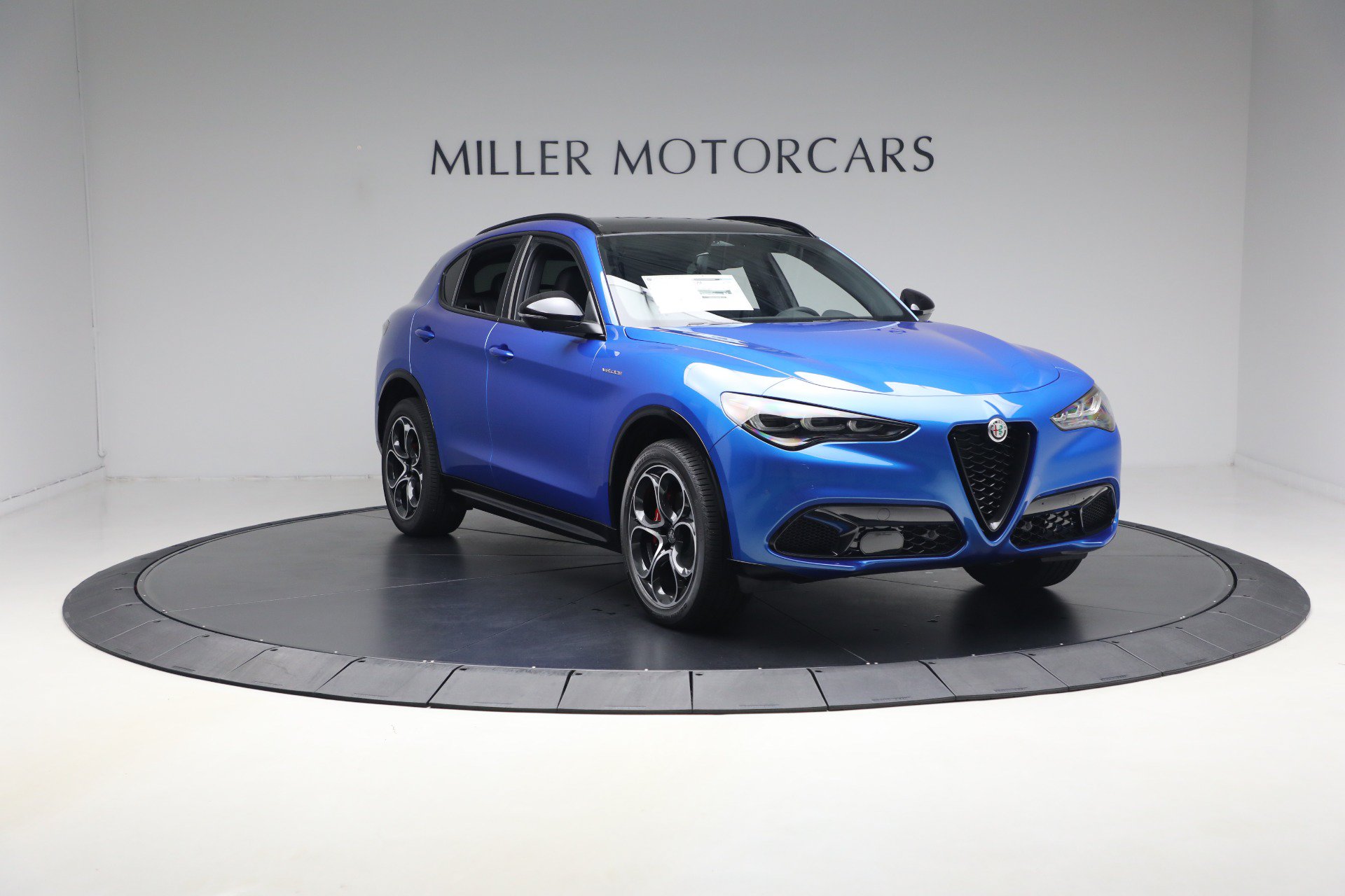New 2026 Alfa Romeo Stelvio Sprint AWD/4WD image 11