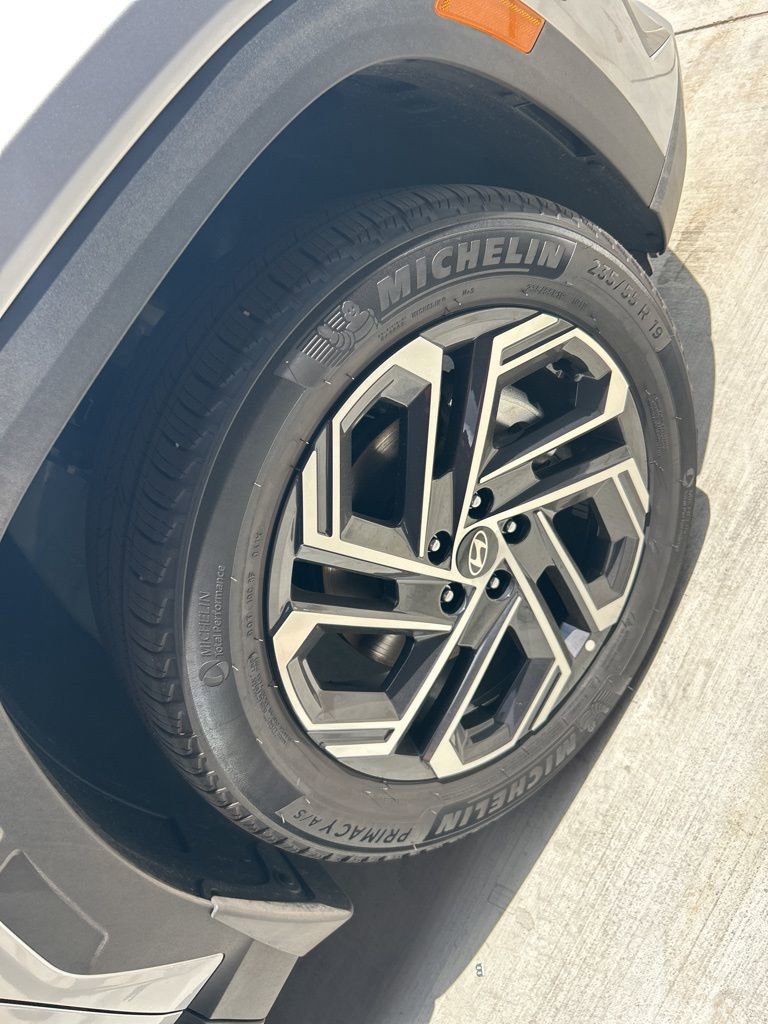 Certified 2026 Hyundai Tucson Limited image 17