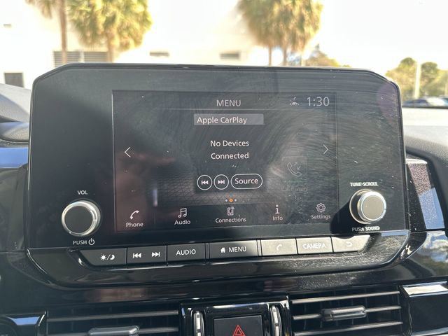 Used 2025 Nissan Pathfinder SV image 12