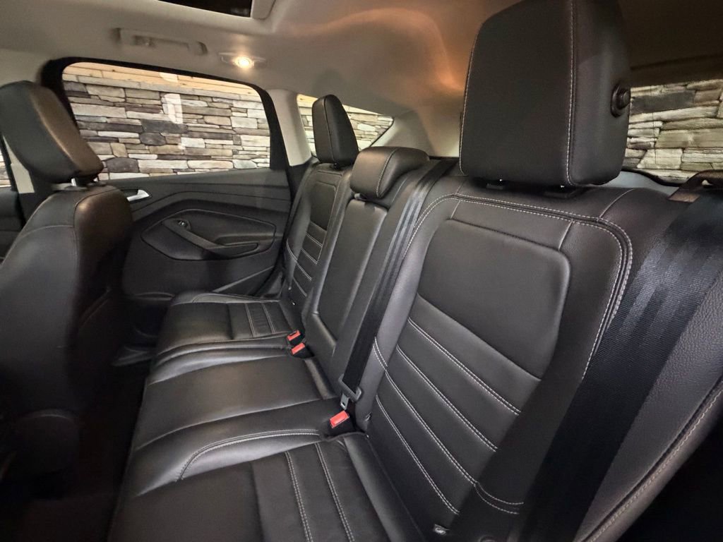 Used 2018 Ford Escape Titanium w/ Ford Safe & Smart Package AWD/4WD image 31