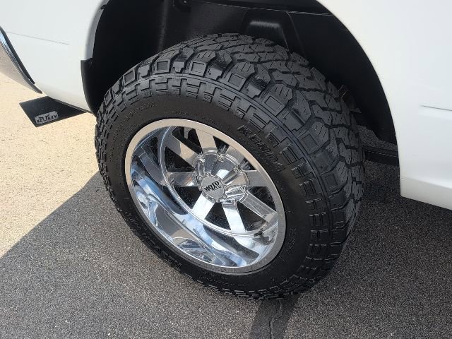 Used 2018 RAM 1500 Classic SLT AWD/4WD image 14