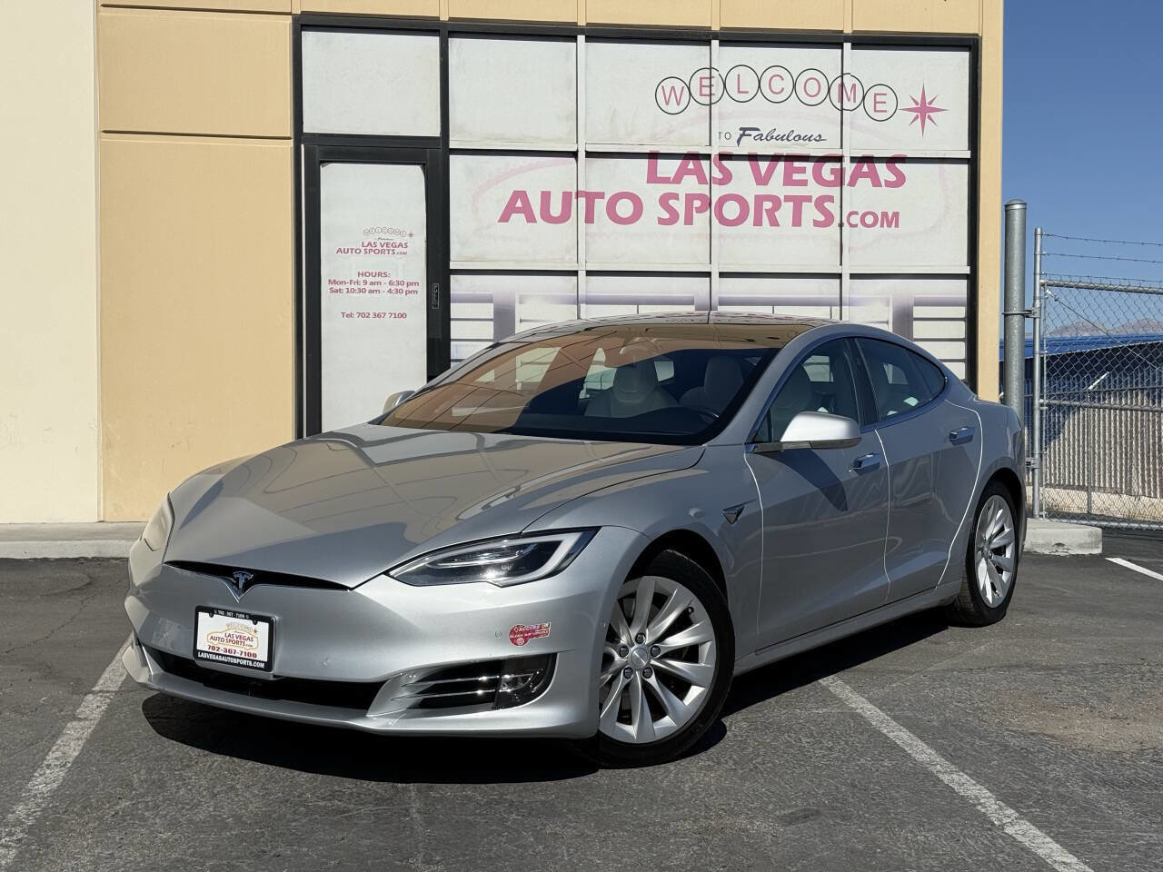Used 2018 Tesla Model S 75D AWD/4WD image 4