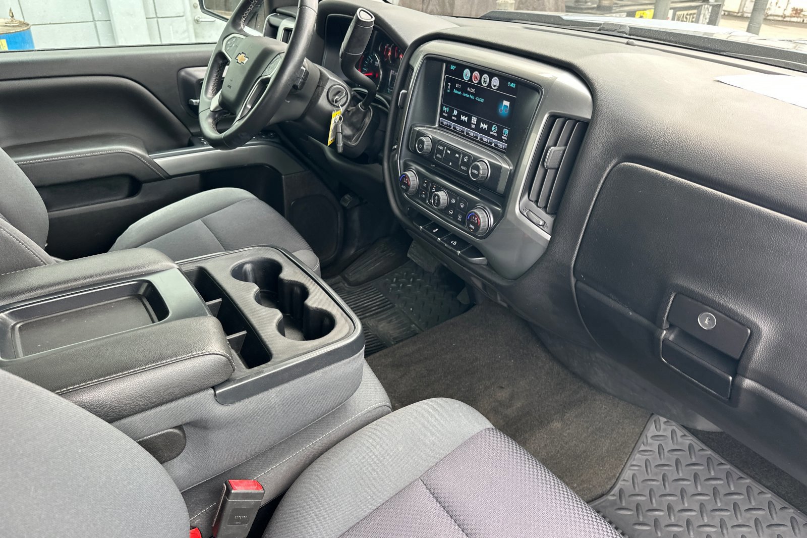 Used 2018 Chevrolet Silverado 1500 LT w/ All Star Edition image 15