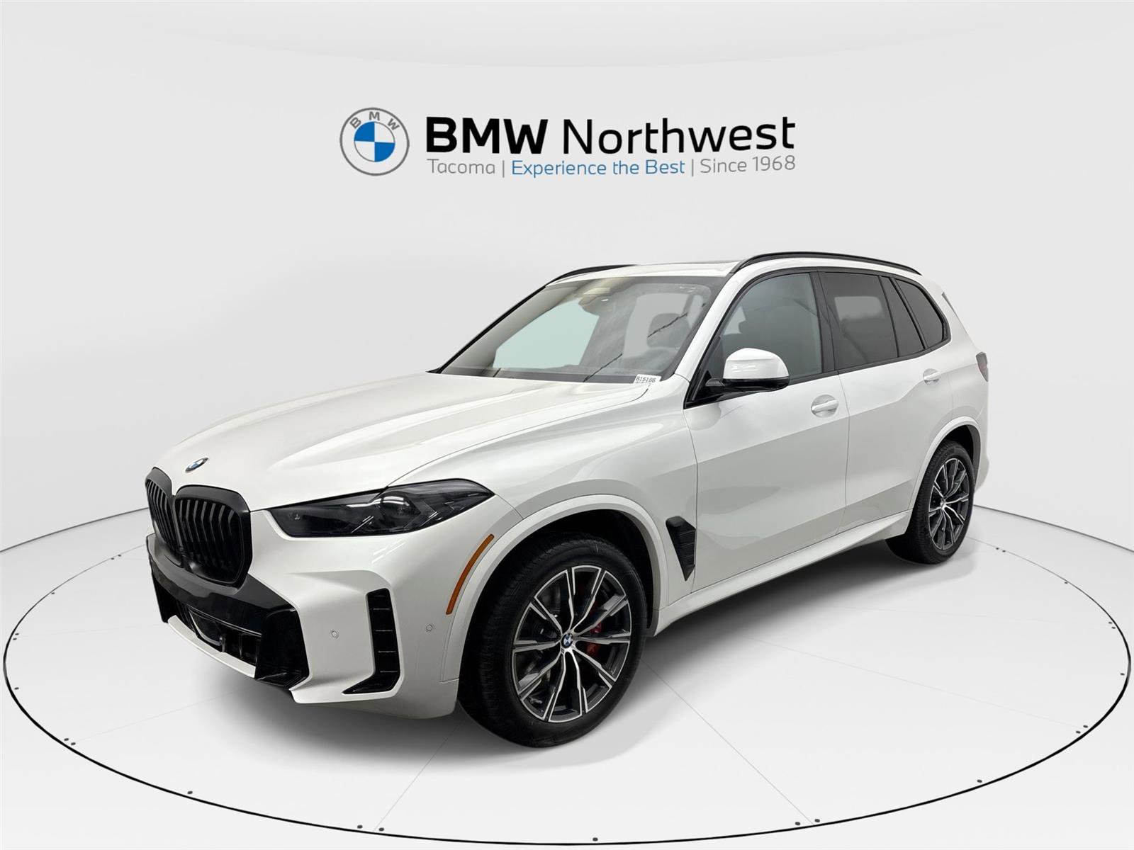 New 2026 BMW X5 xDrive40i w/ M Sport Package image 1