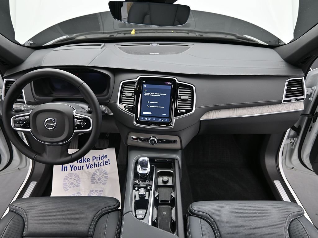 Certified 2025 Volvo XC90 B6 Ultra w/ Protection Package image 22