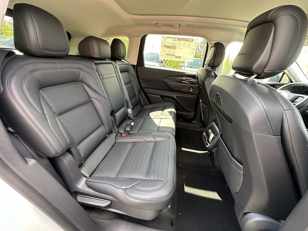 New 2026 Lincoln Nautilus Reserve w/ Jet Appearance Package AWD/4WD image 25