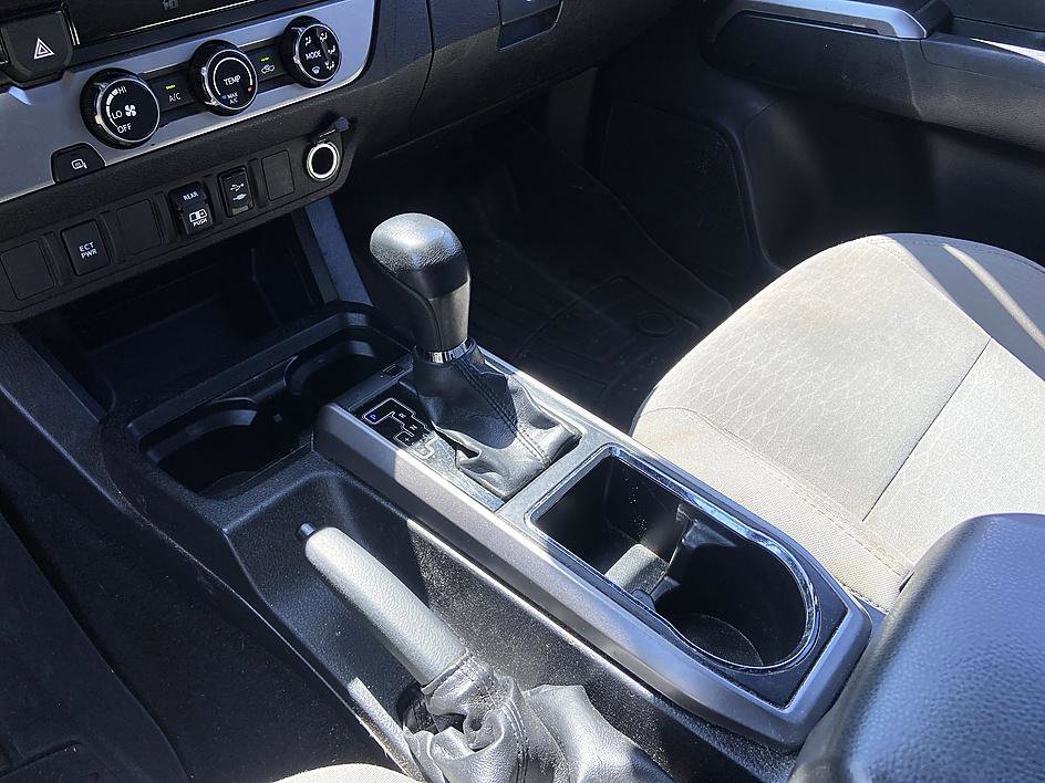 Used 2018 Toyota Tacoma SR5 RWD image 15