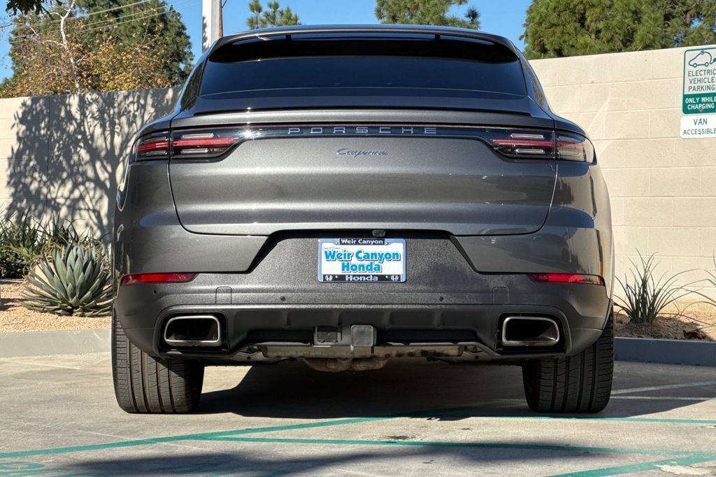 Used 2021 Porsche Cayenne Coupe image 8