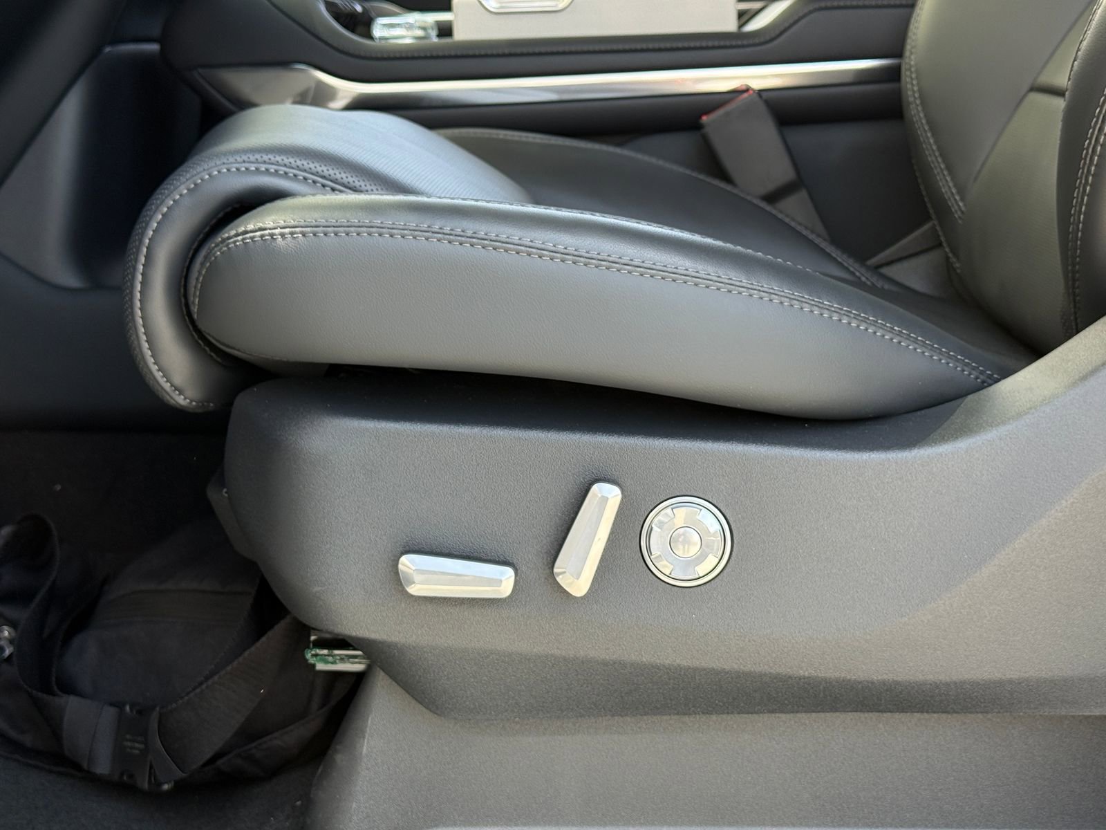 New 2026 Lincoln Navigator Premiere image 26