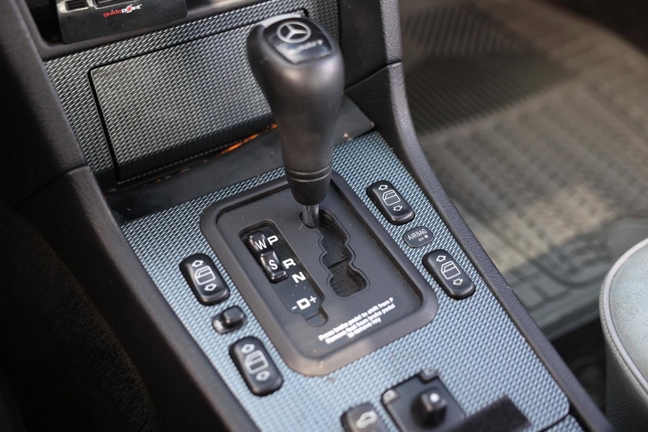 Used 2000 Mercedes-Benz C 280 Sedan image 36