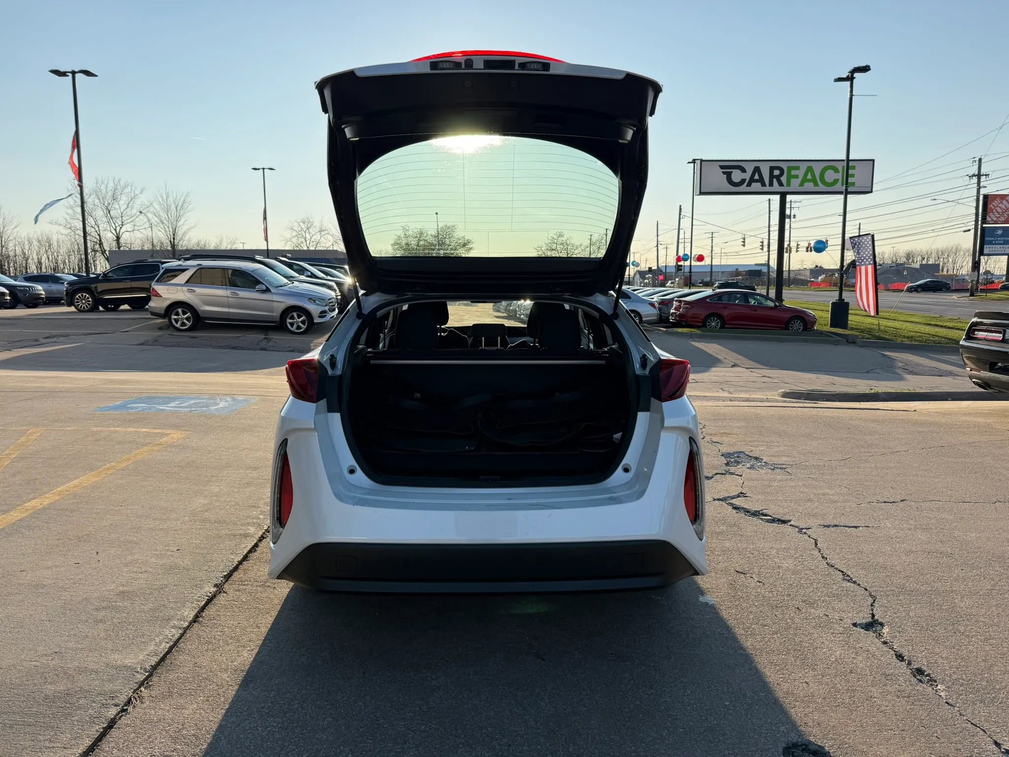 Used 2022 Toyota Prius Prime LE FWD image 12