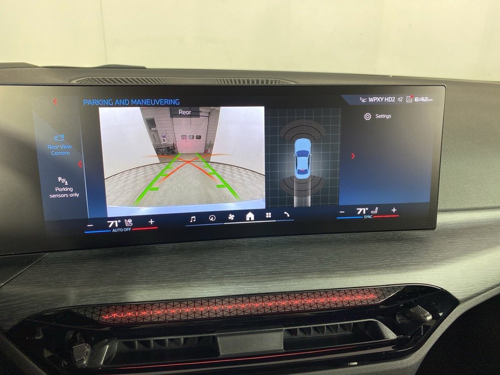 Certified 2025 BMW M240i xDrive Coupe w/ Premium Package image 32