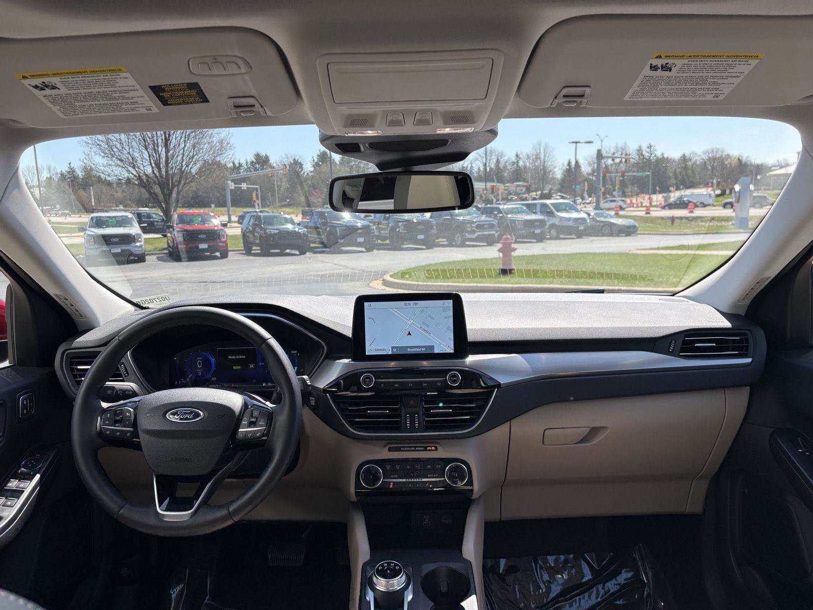 Used 2022 Ford Escape Titanium w/ Class II Trailer Tow Package image 8