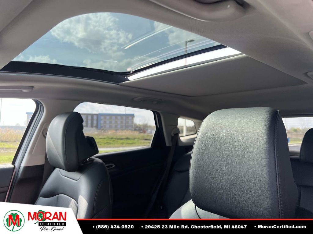 Used 2025 Kia Sportage EX w/ Premium Package AWD/4WD image 19