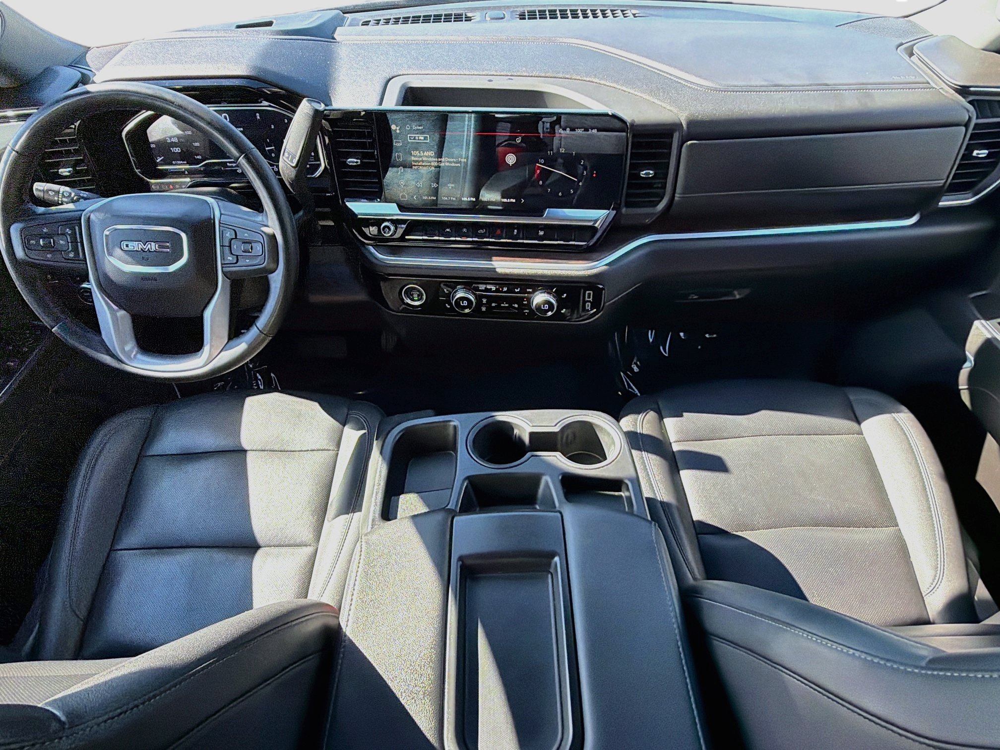 Used 2024 GMC Sierra 1500 SLT AWD/4WD image 15