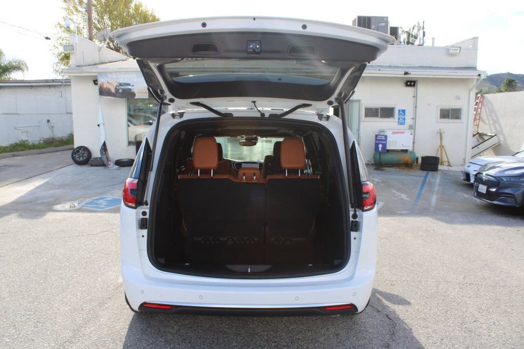New 2026 Chrysler Pacifica Pinnacle image 32