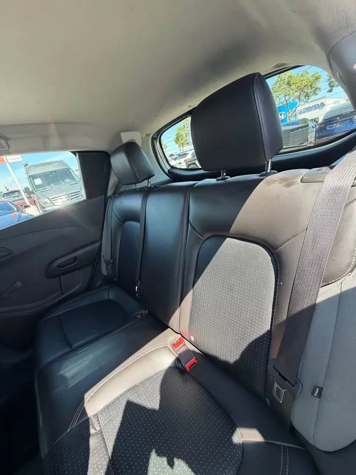 Used 2020 Chevrolet Sonic LT image 8