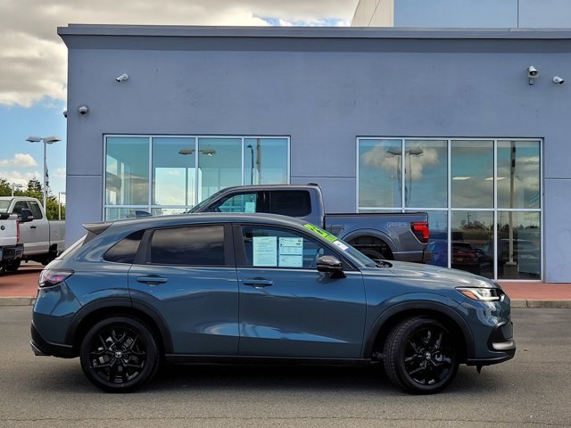 Used 2023 Honda HR-V Sport image 3