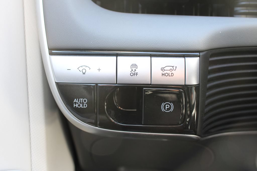 Used 2024 Hyundai Ioniq 5 Limited AWD/4WD image 26