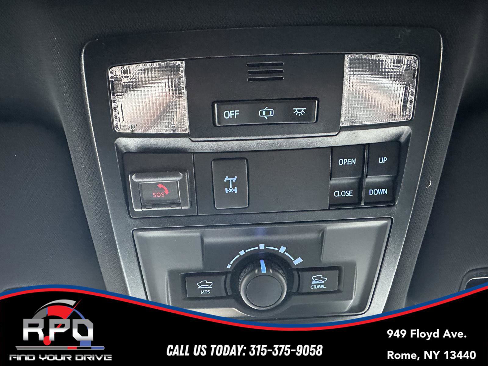 Used 2021 Toyota Tacoma TRD Off-Road w/ TRD Premium Off Road Package AWD/4WD image 30