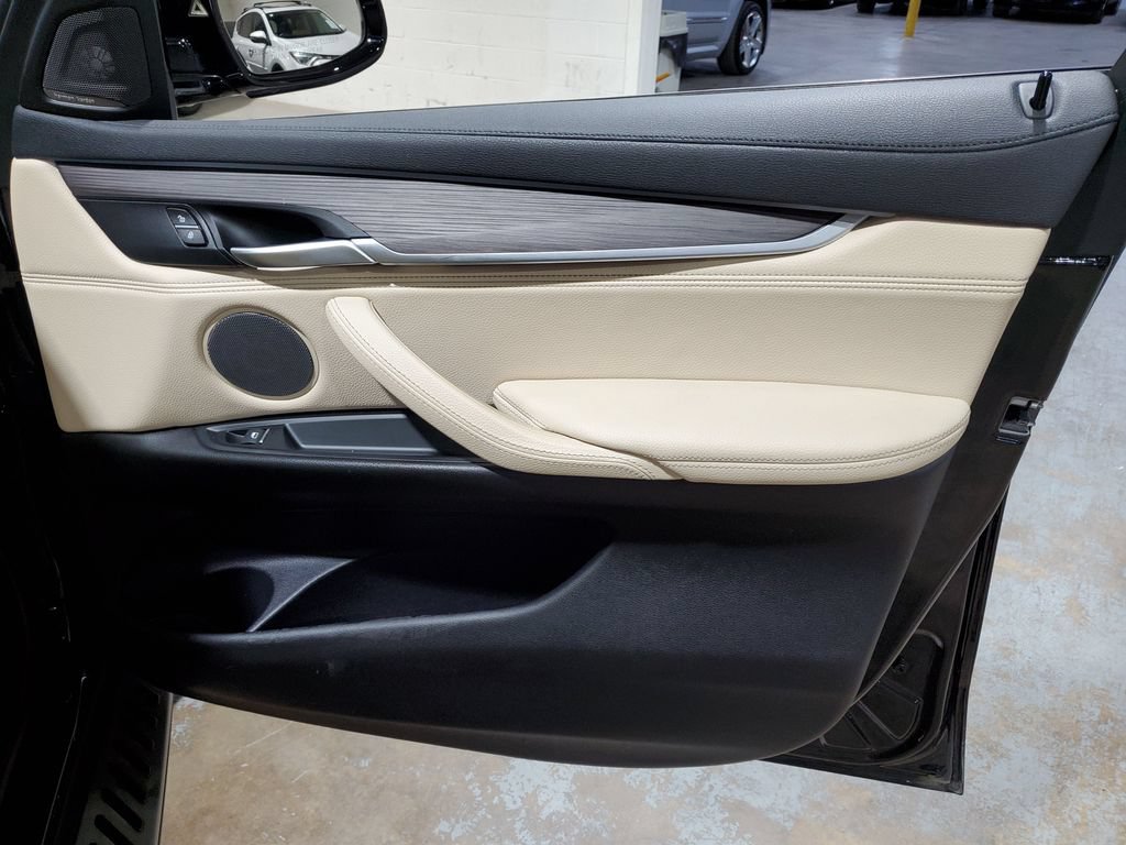 Used 2018 BMW X6 xDrive35i AWD/4WD image 16