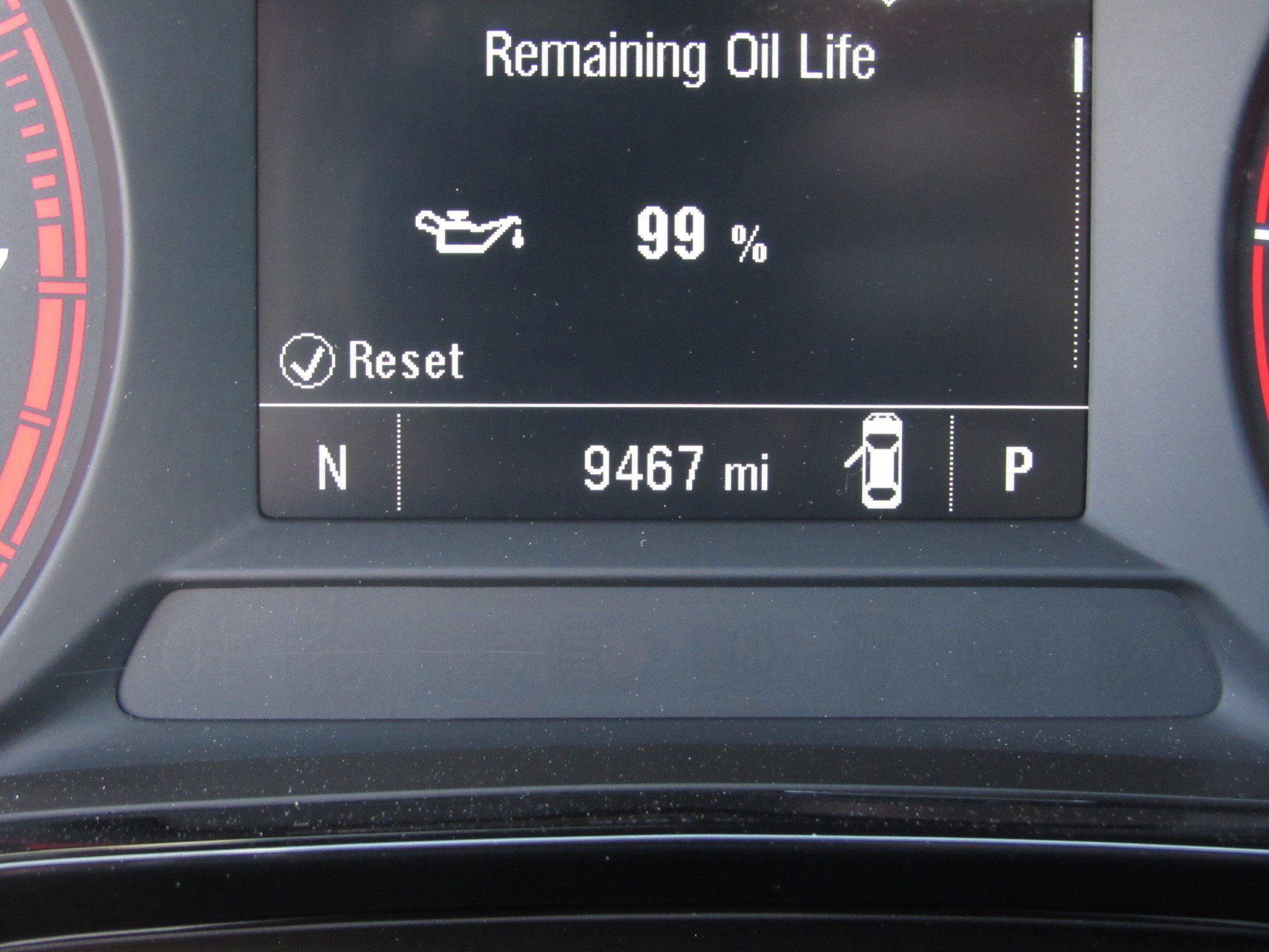 Used 2025 Chevrolet Trax RS w/ Sunroof Package image 27